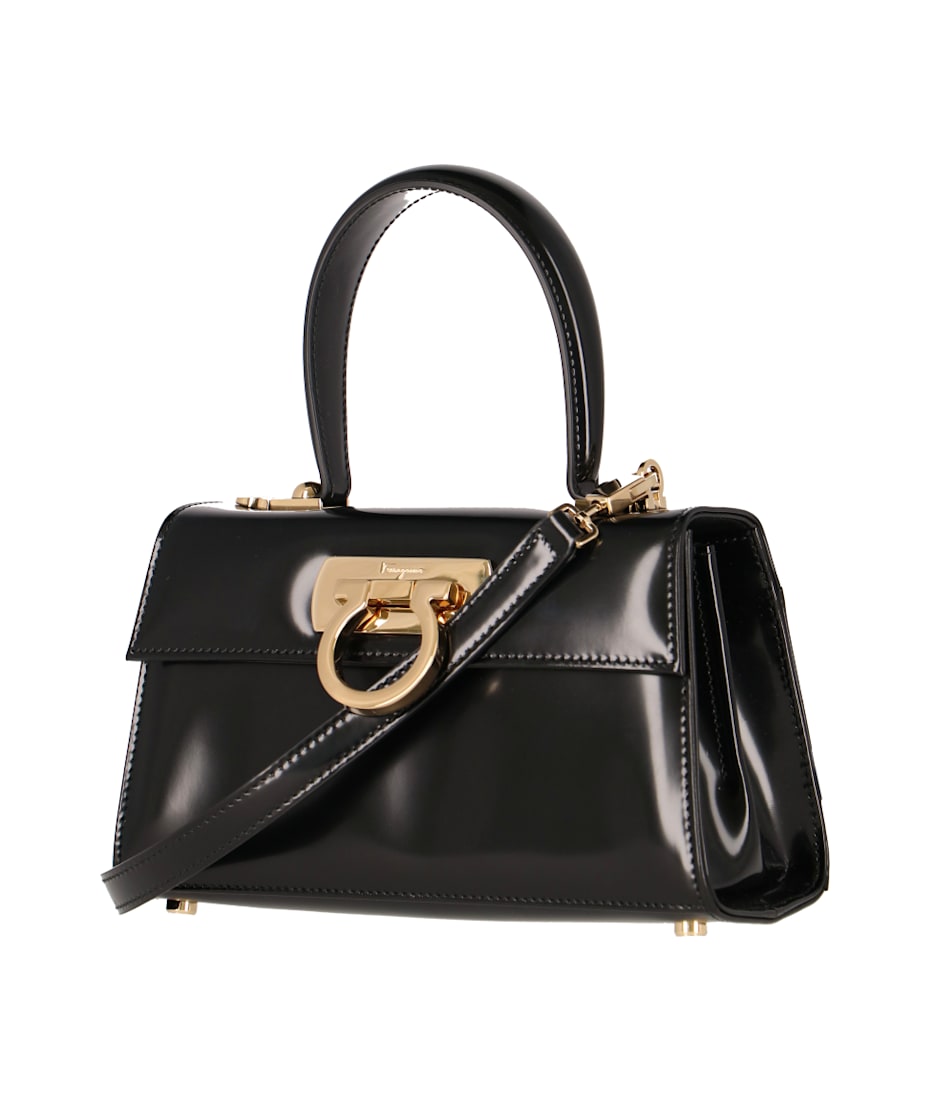 【送料&関税込】Ferragamo Iconic Medium Handbag Ferragamo Iconic Medium Handbag | italist