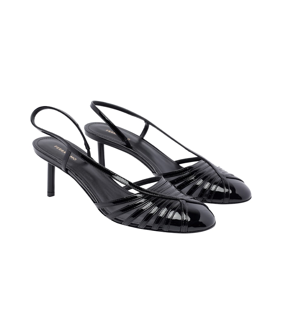 パンプス FERRAGAMO DECOLLETE WITH GANCINI DETAIL Salvatore Ferragamo Ferragamo Women's Décolleté With Gancini
