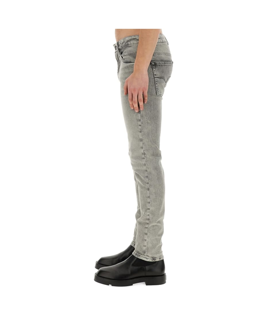 デニム・ジーパン VERSACE Woman Jeans Grey 10136871A11547 1D280 VERSACE(ヴェルサーチェ) デニム・ジーパン(レディース) - 海外