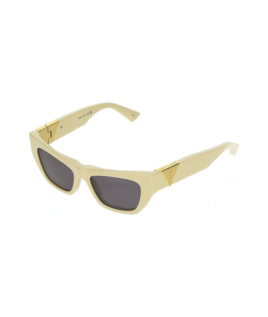 【送料&関税込】Bottega Veneta Yellow Sunglasses - Unisex Bottega Veneta Yellow Sunglasses | italist