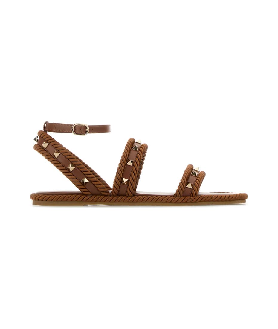 サンダル・ミュール VALENTINO CARAMEL FABRIC ROCKSTUD SANDALS Valentino Garavani Caramel Fabric Rockstud Sandals | italist