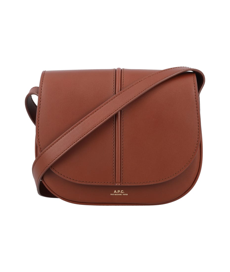 Apc outlet sac betty