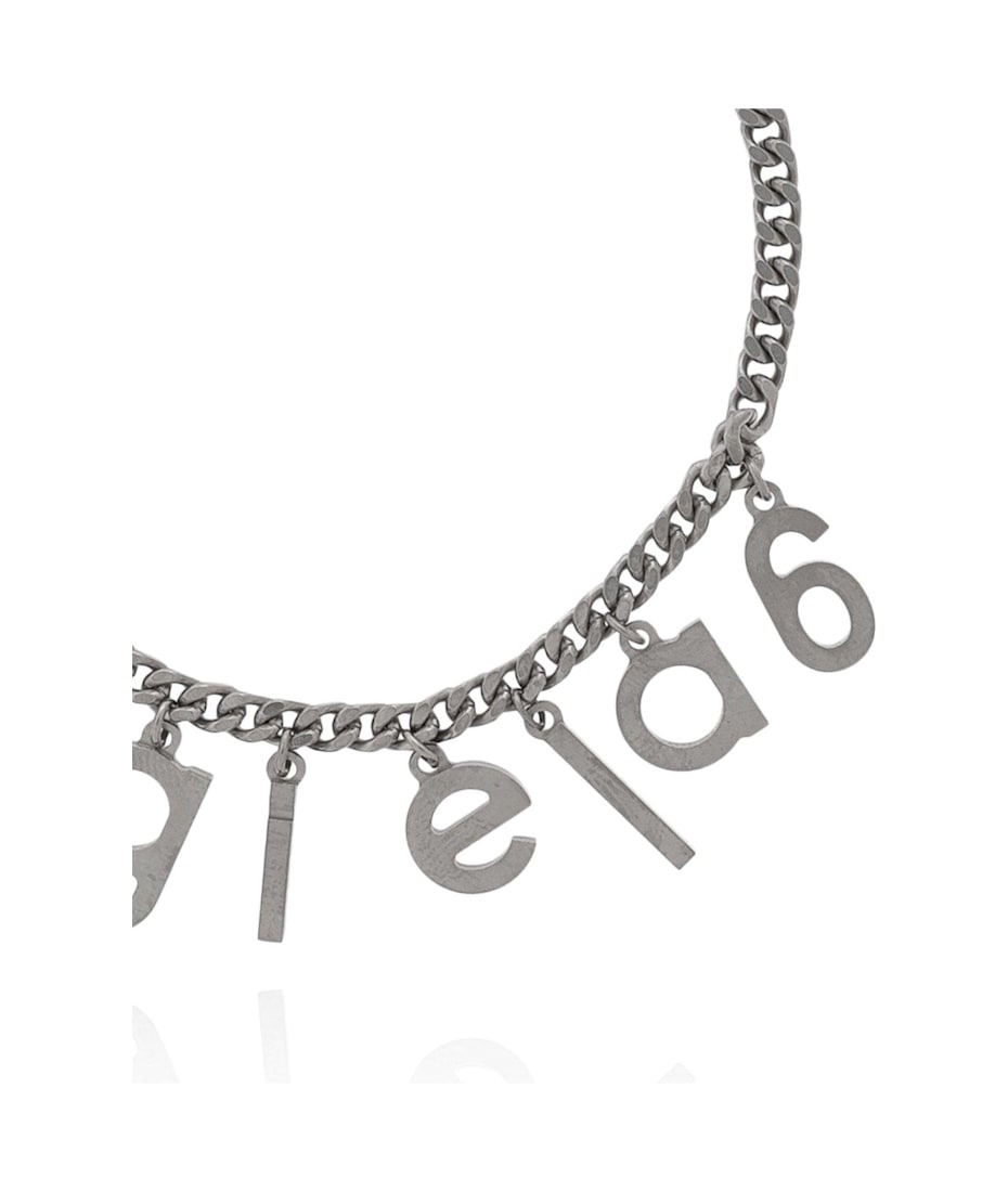 ブレスレット MM6 Maison Margiela Number Logo Bracelet Palladio SM7UY0073P MM6 Maison Margiela Logo Plaque Bracelet | italist
