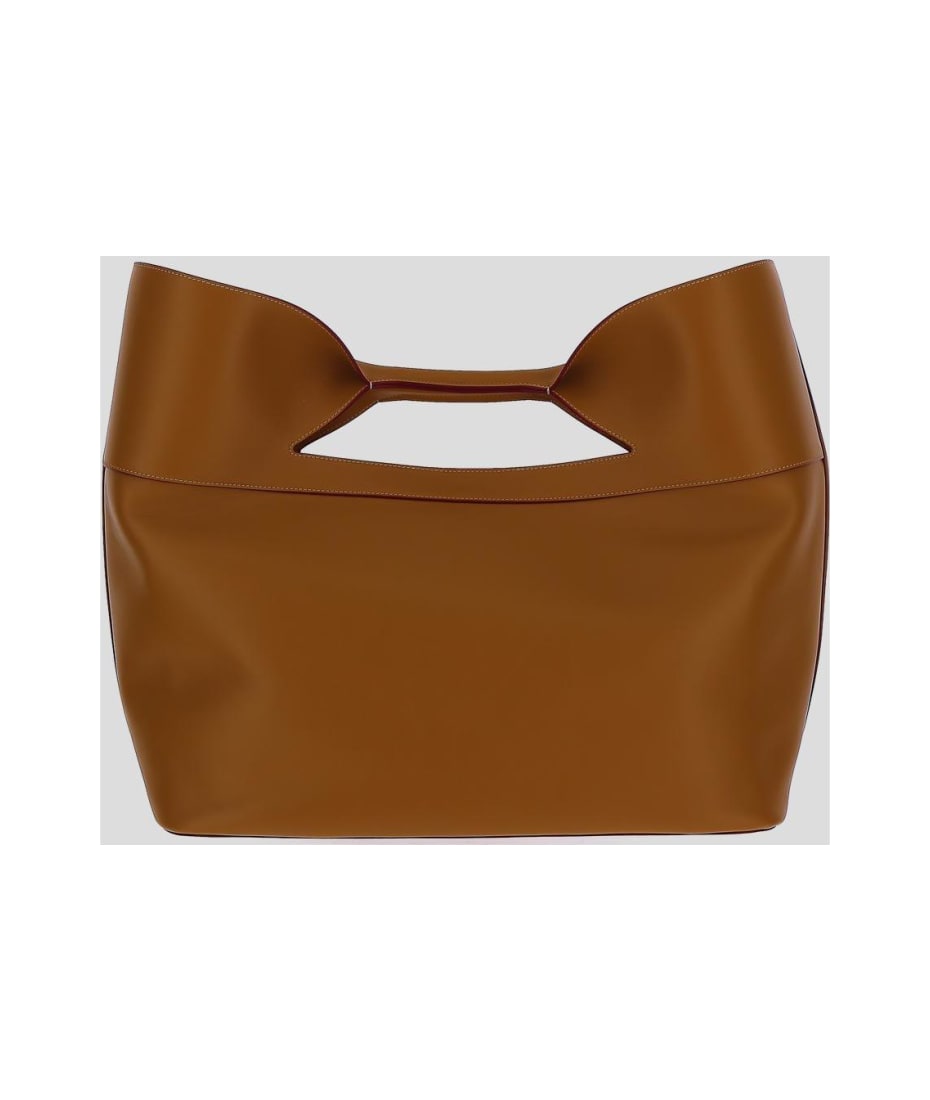 【送料&関税込】Alexander McQueen The Bow Logo Printed Tote Alexander McQueen The Bow Logo Printed Tote Bag | italist