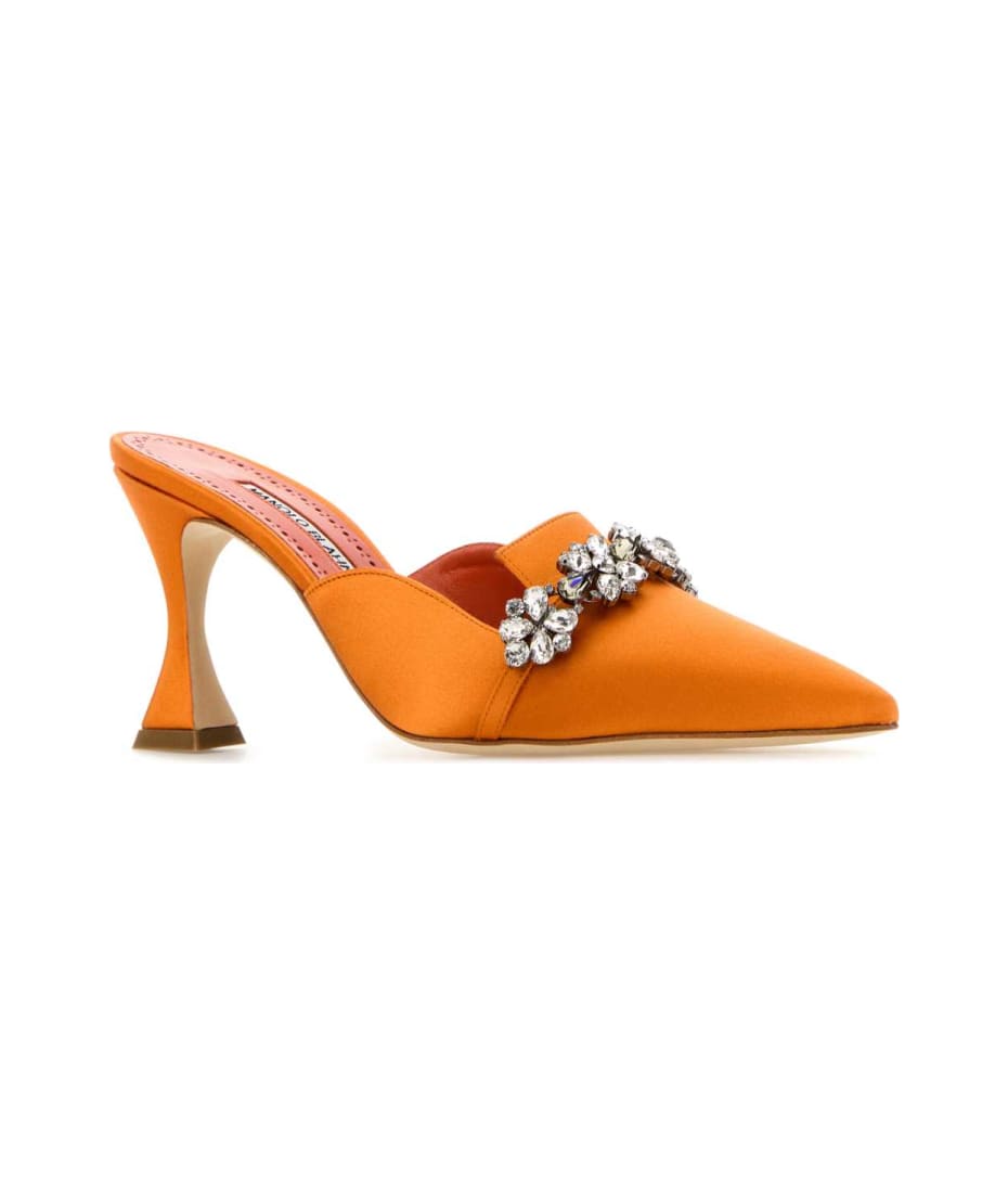 【送料&関税込】Manolo Blahnik Orange Satin Permu Mules Manolo Blahnik Orange Satin Permu Mules | italist