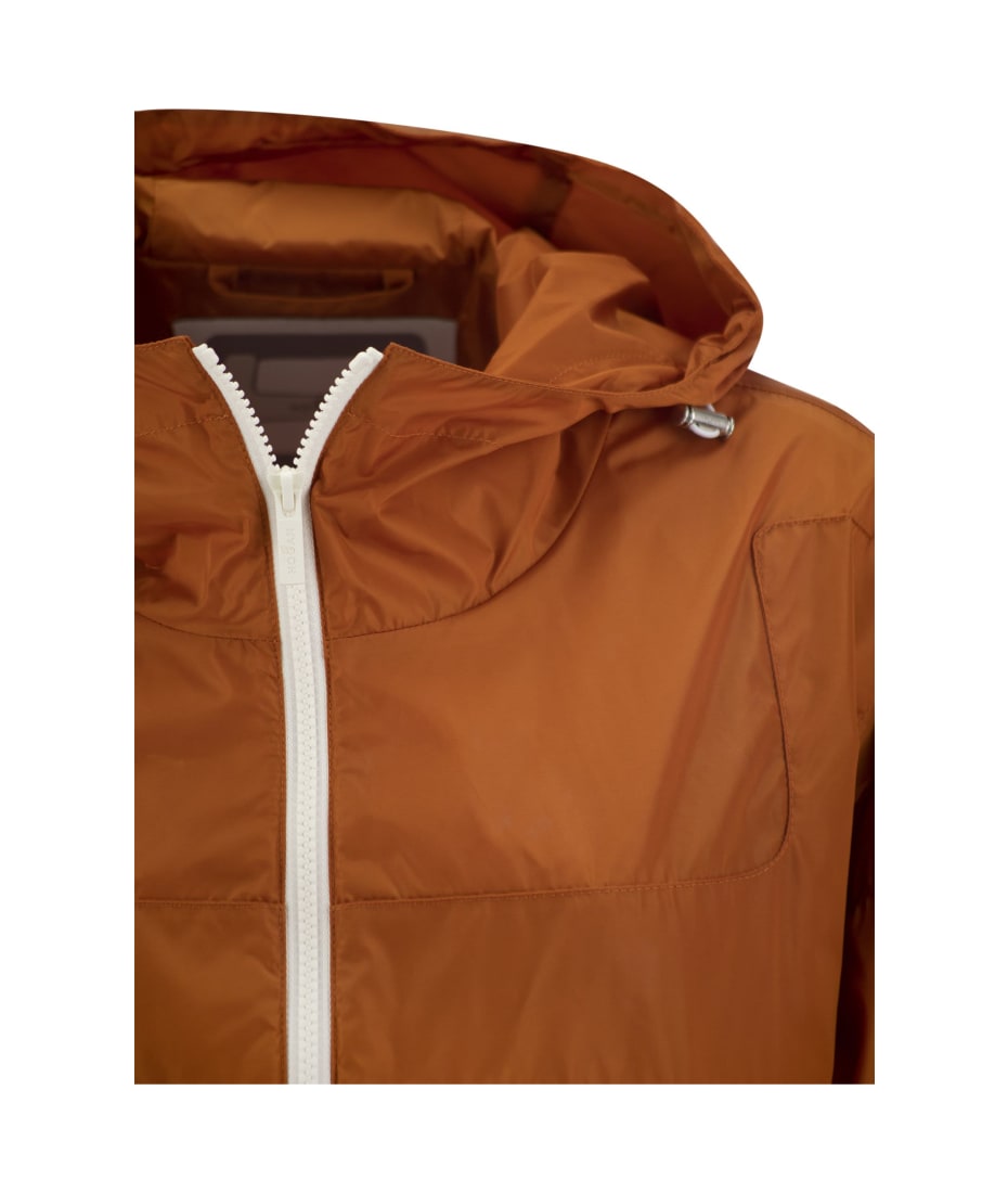 【送料&関税込】Hogan Short Hooded Windbreaker Hogan Short Hooded Windbreaker | italist