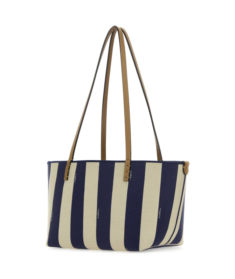 トートバッグ FENDI EMBROIDERED FABRIC SMALL ROLL REVERSIBLE SHOPPING BAG Fendi 'large roll' reversible shopping tote bag | The