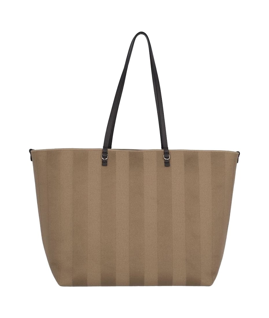 【送料&関税込】Fendi Large Reversible Ff Logo Shopping Bag Fendi Large Reversible Ff Logo Shopping Bag | italist