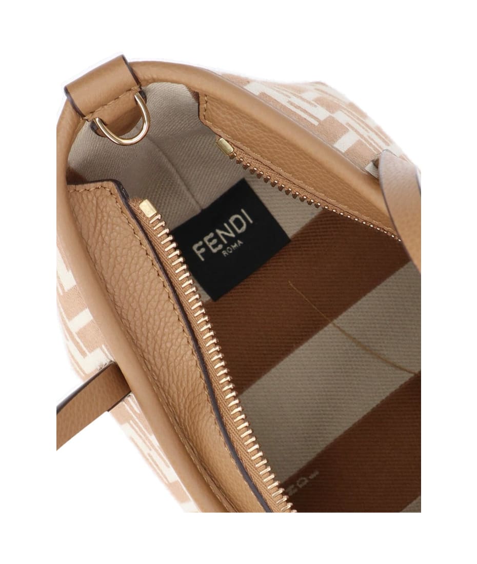 【FENDI】ROLL MINI TOTE BAG 0dc9bc58922f438eb0b0fd5e12e518