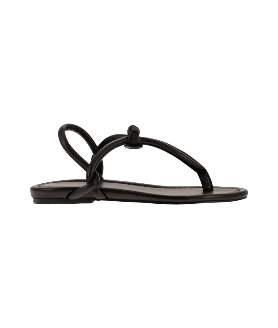 サンダル・ミュール FABIANA FILIPPI Leather flip-flops (ASD274A927 H135 825) Fabiana Filippi Leather Flip-Flops - Black | Garmentory