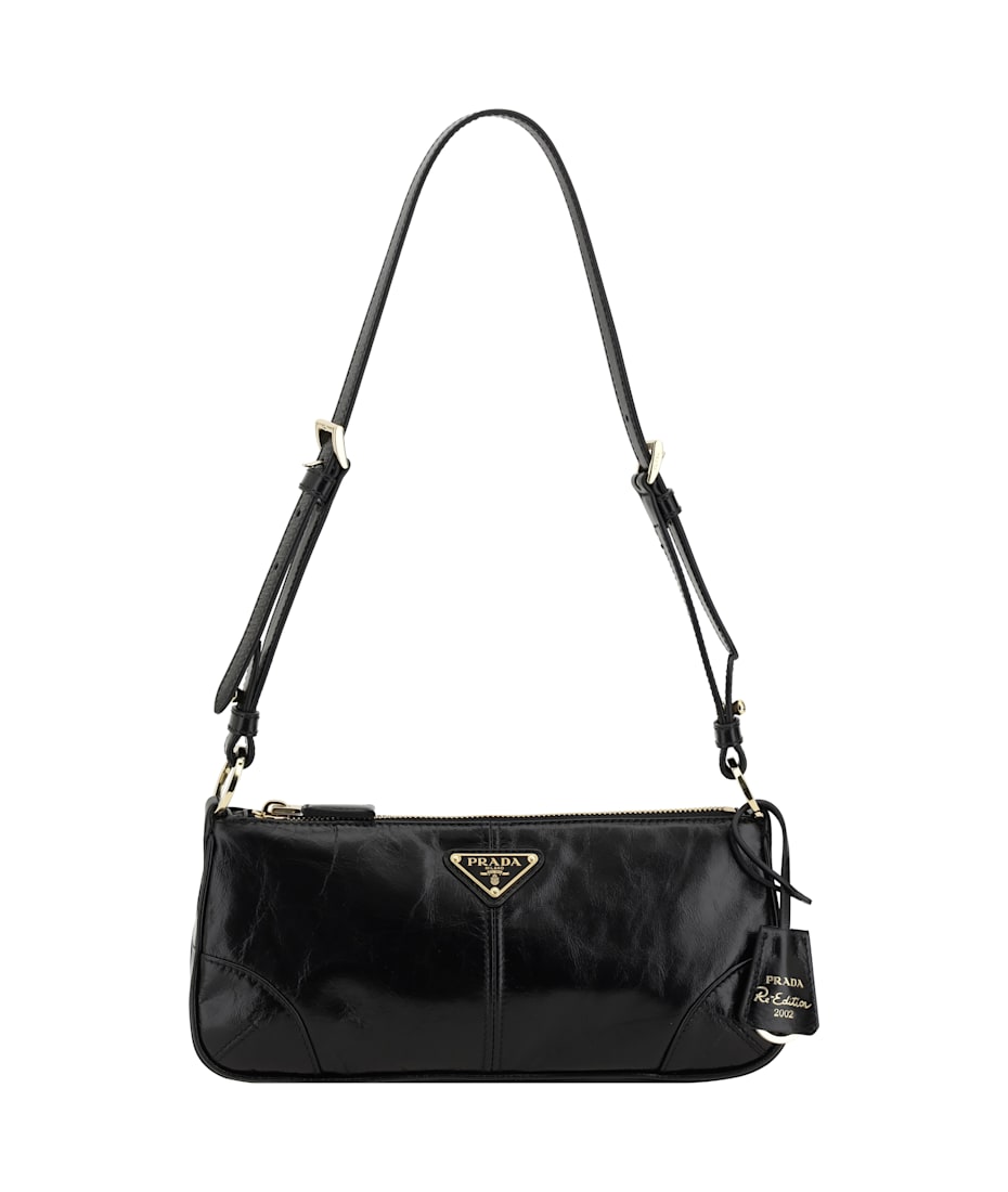 新色発売♪【PRADA】Re-Edition 2002 Mレザーショルダーバッグ Prada Re-edition 2002 Shoulder Bag | italist