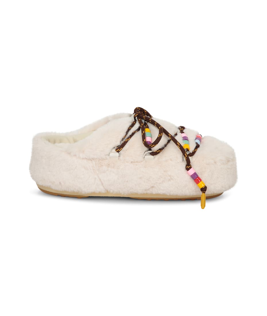 MOON BOOT FAUX-FUR ビーズ クリーム ミュール Moon Boot faux-fur Beaded Slippers | White | FARFETCH