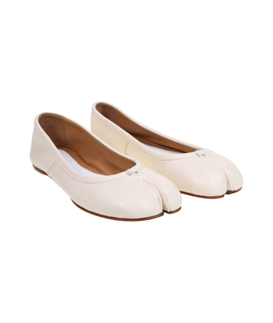 Maison Margiela Milk Color Leather Tabi Ballerina | italist Maison Margiela Milk Color Leather Tabi Ballerina | italist