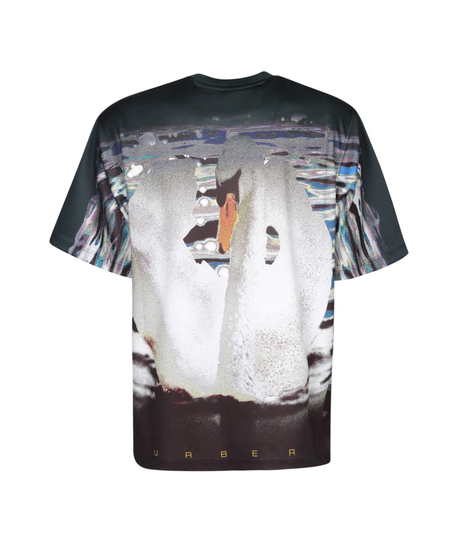 【送料&関税込】Burberry Swan Print T-shirt Burberry Swan Print T-shirt | italist