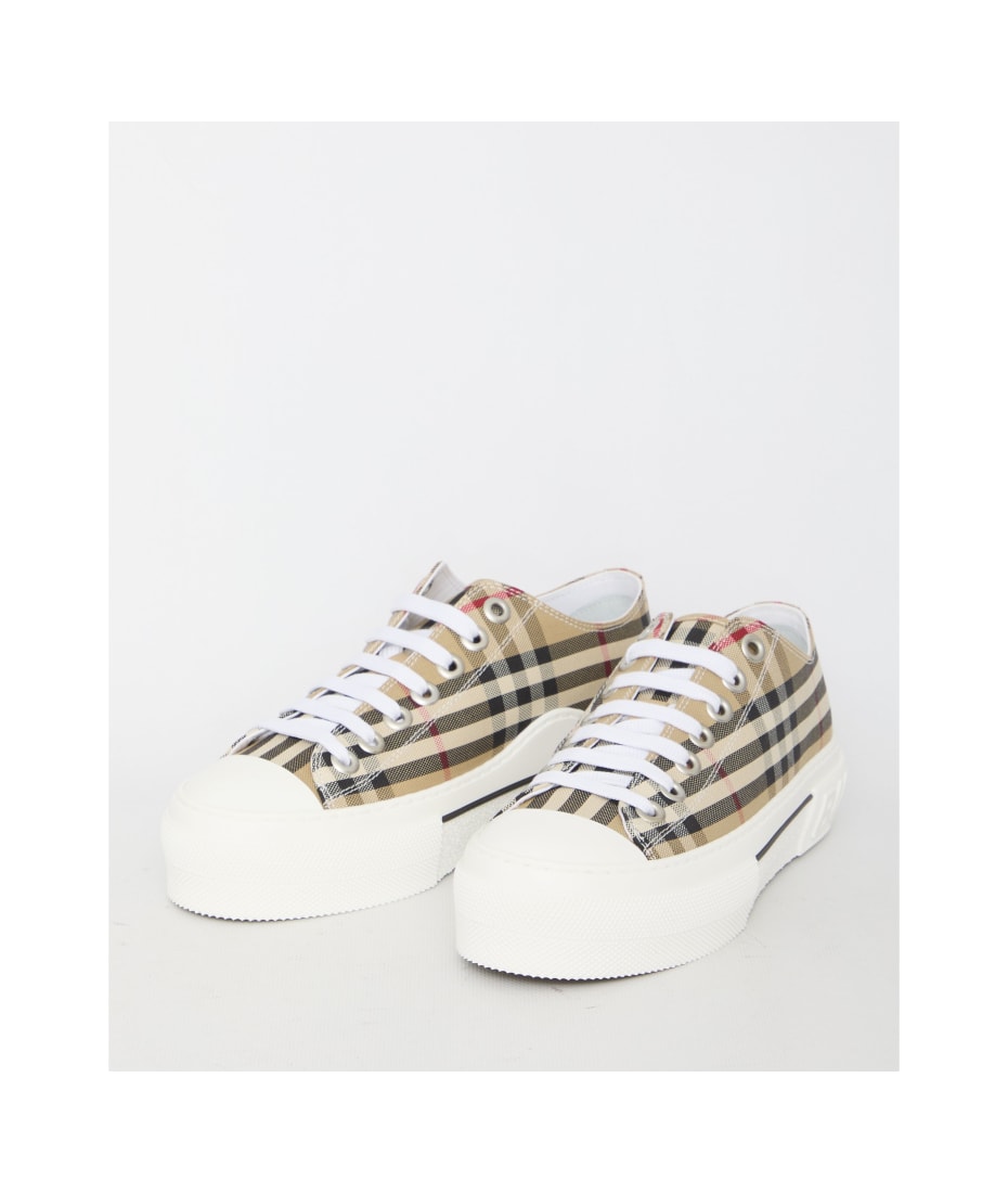 【関税＆送料込み】Burberry Fabric Low-Top Sneakers Burberry Jack Check Low-Top Sneakers | Neiman Marcus
