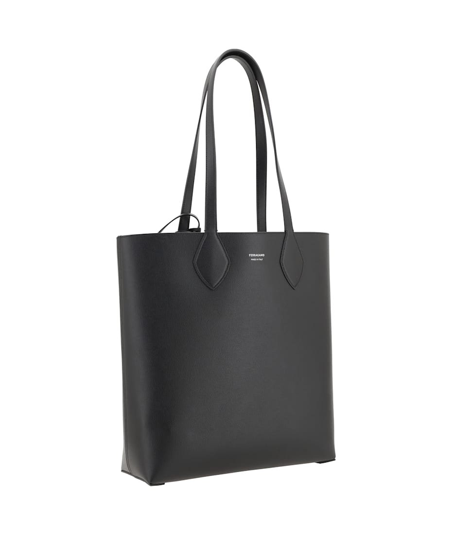 Salvatore Ferragamo｜TOTEBAGS (214969 765629) East-West tote bag (XL) - Women | Ferragamo