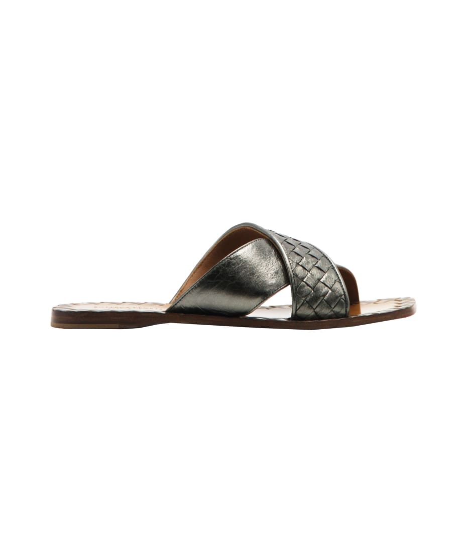 Bottega Veneta Leather Flat Sandals | italist