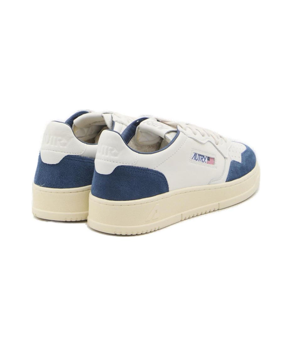 スニーカー AUTRY Men Sneakers FLLMUL01 Blue Autry Medalist Low Sneakers In White And Blue Leather With