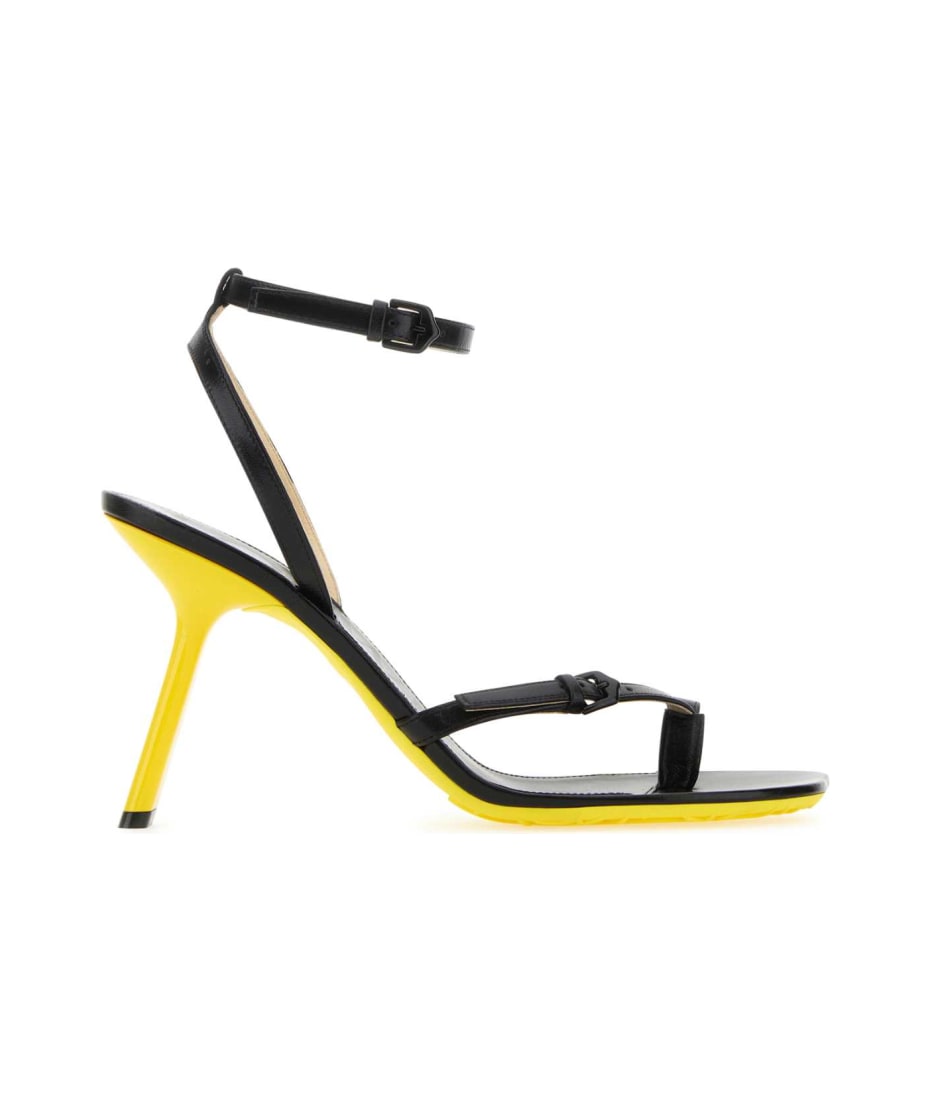 【関税&送料込】Loewe Black Leather Petal Sandals Loewe Black Leather Petal Sandals | italist