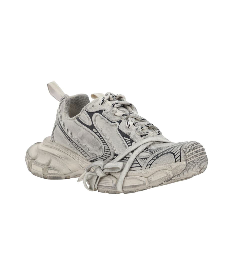 Balenciaga 3xl Destroyed Sneakers | italist