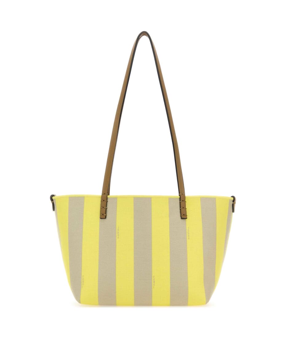 【関税&送料込】Fendi Embroidered Fabric Small Roll Reversib Fendi Embroidered Fabric Small Roll Reversible Shopping Bag