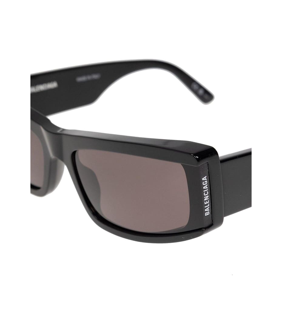 【送料&関税込】Balenciaga Edgy Rectangle Framed Sunglasses Balenciaga Edgy Rectangle Framed Sunglasses | italist