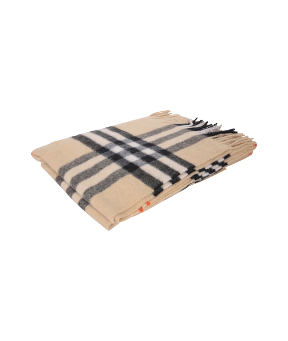 マフラー・ストール Burberry FW25 Embroidered cashmere scarf (8073768 A7026) 5CF411E5-62CC-42F1-A4E1-