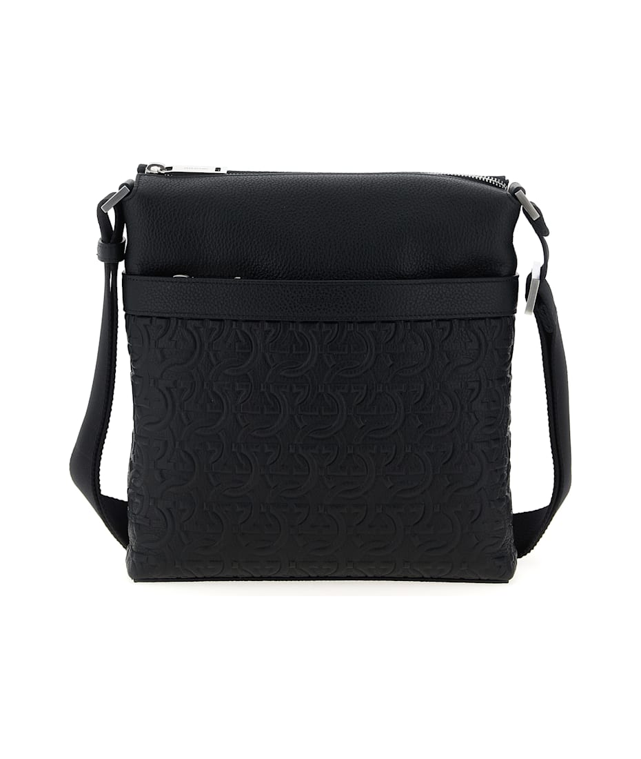 【送料&関税込】Ferragamo gancini Large Crossbody Bag Ferragamo Men's Gancini Embossed Leather Crossbody Bag