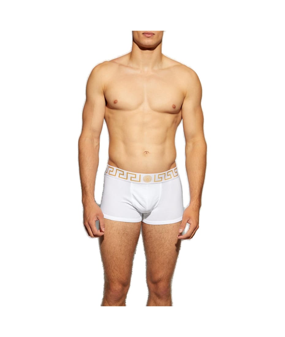 VERSACE 10009591A111885B050 関税送料込 Versace Greca-border Three-pack Boxer Briefs | italist