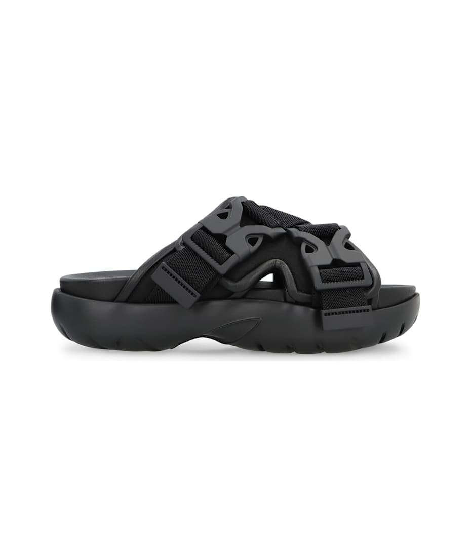 【送料&関税込】Bottega Veneta Snap Sandals Bottega Veneta Snap Sandals | italist