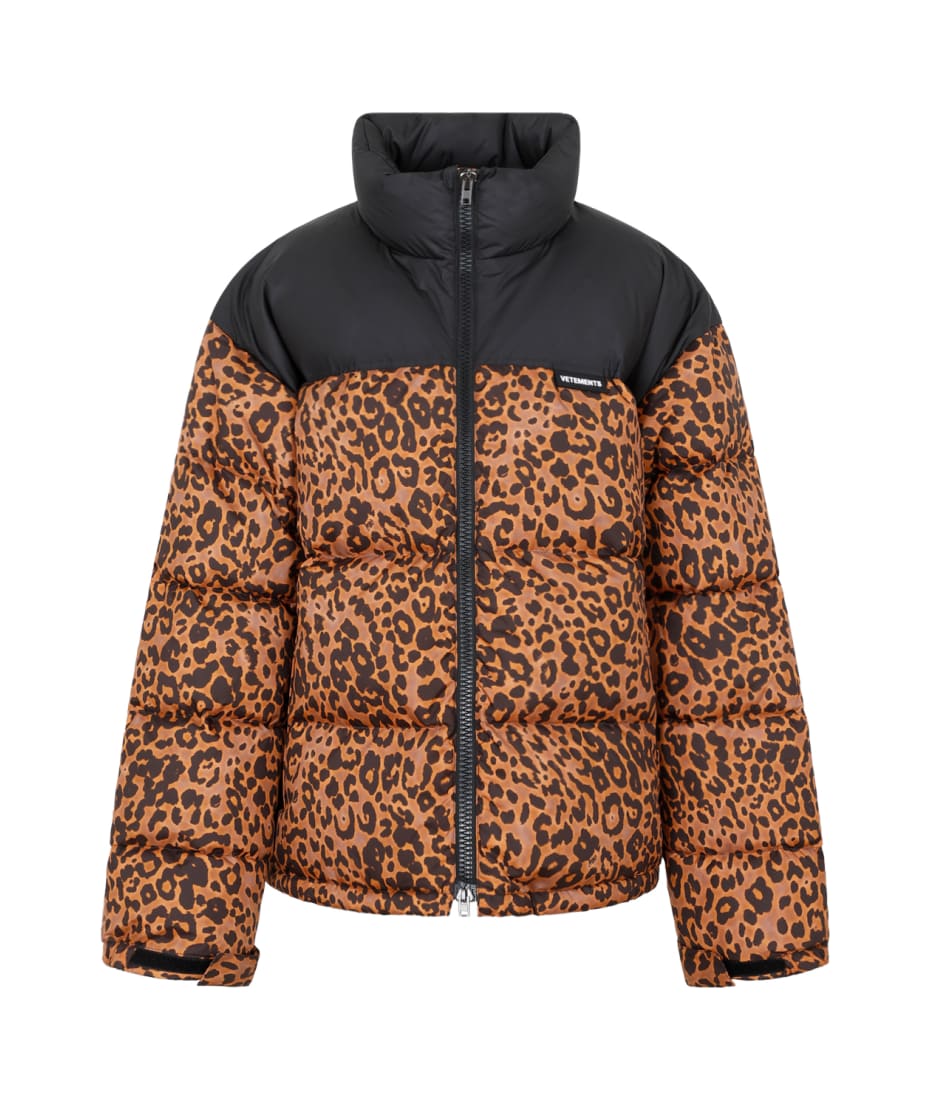ヴェトモン Vetements Leopard Logo Puffer Jacket a3b2cec8a48b6da66b3befcfe7039f