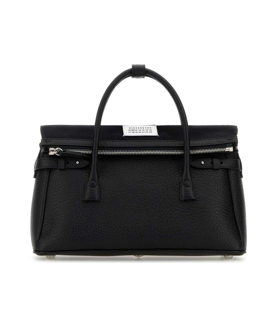 【関税＆送料込み】Maison Margiela 'East West' Black Leathe Maison Margiela - 5AC HANDBAG EAST WEST SMALL | HBX