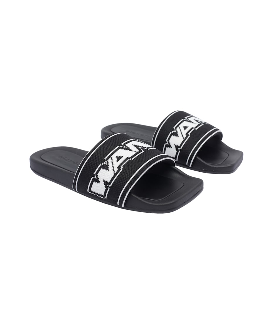 この夏に履きたい!ロゴ入り【alexanderwang】Logo pool slide Alexander Wang Logo Pool Slides | italist