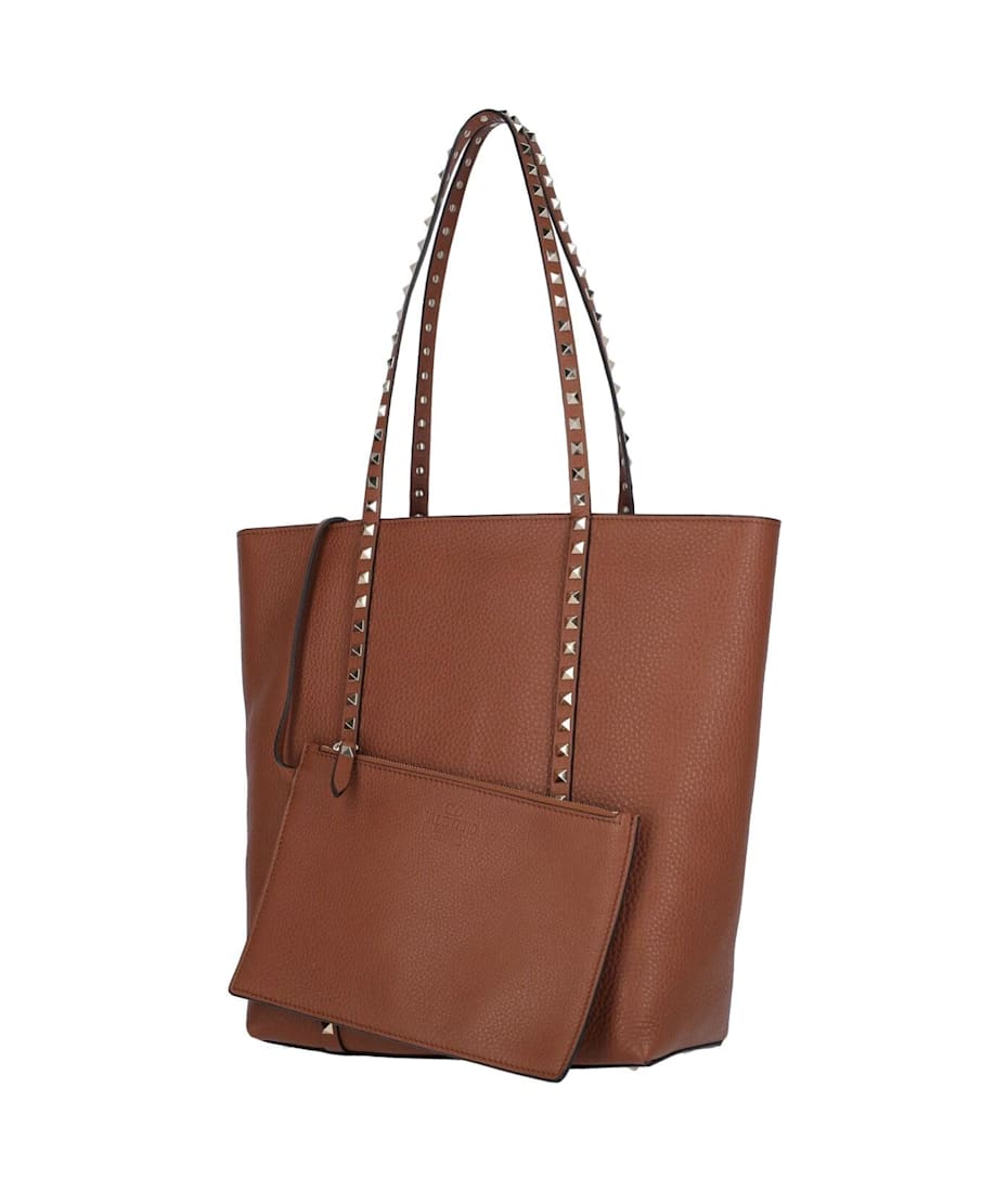 【関税&送料込】Valentino Garavani Leather Medium Rockstud S Valentino Garavani Rockstud Medium Shoulder Bag - Bergdorf