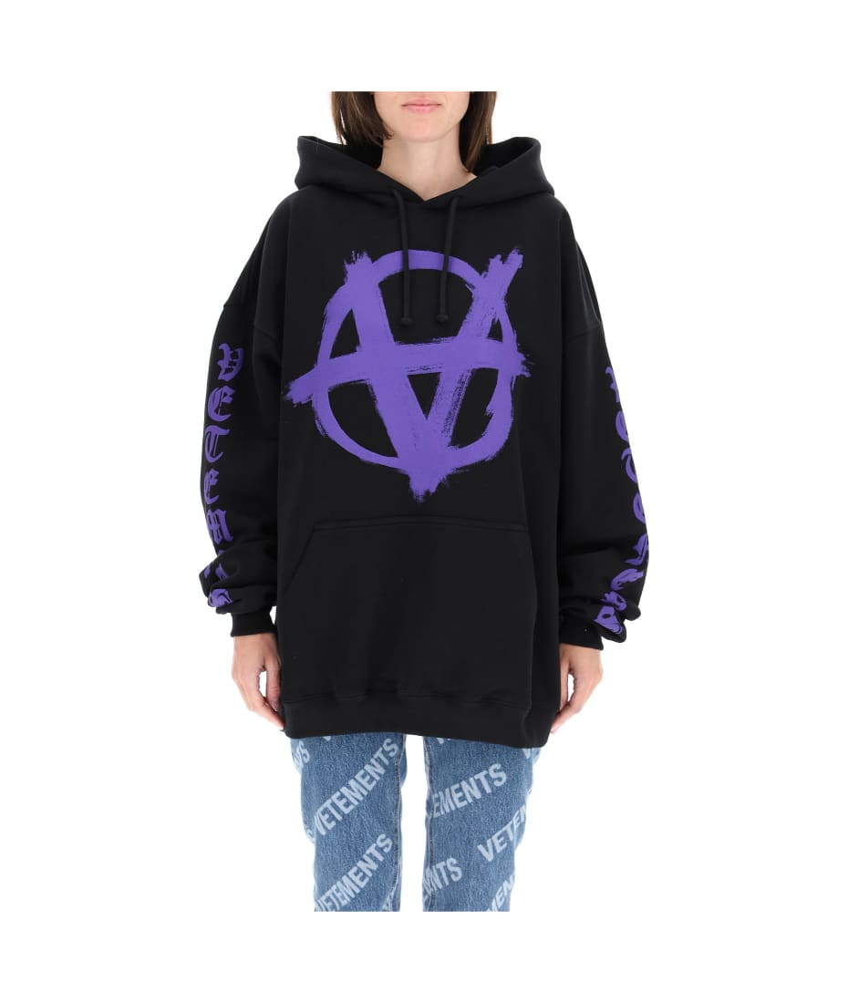VETEMENTS Anarchy Gothic Logo Hoodie | italist