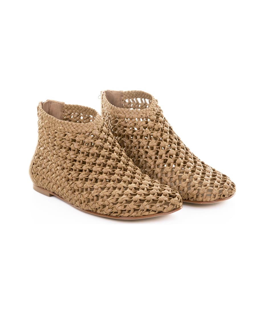 サンダル・ミュール ELENA IACHI Women Sandals E4151CAMEL BROWN Elena Iachi Sandals in Brown | Lyst