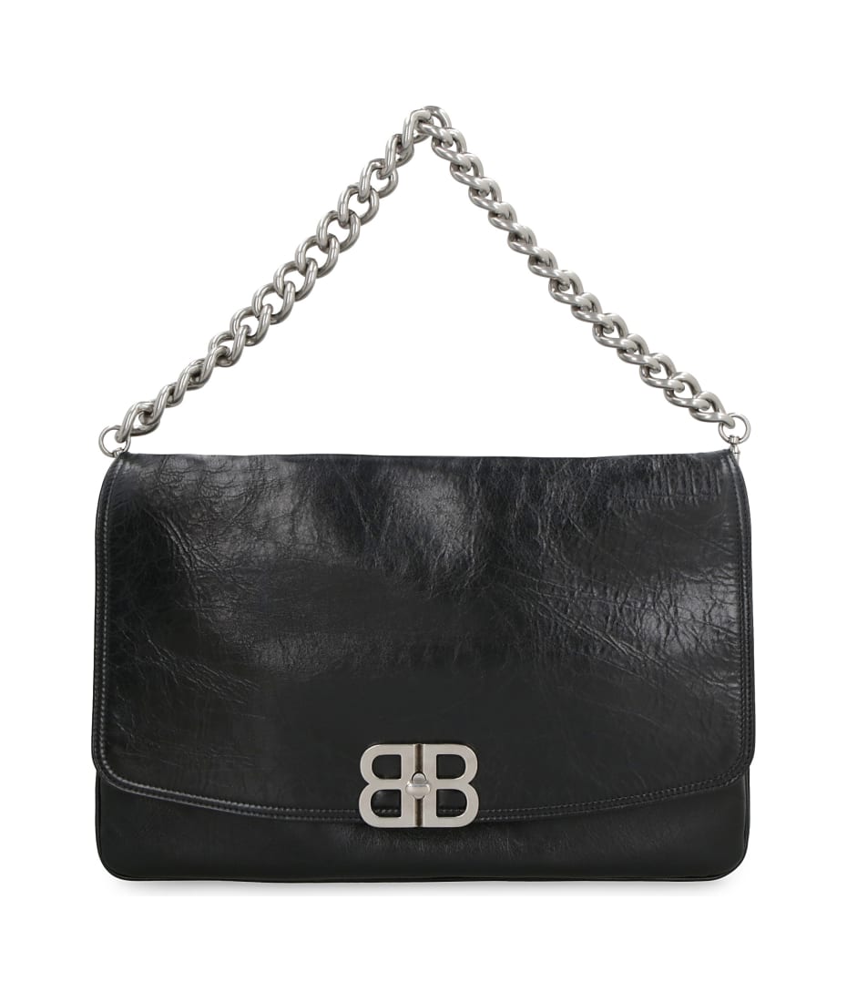 ショルダーバッグ・ポシェット Balenciaga Black Leather Medium Bb Soft Flap Clutch Balenciaga Medium BB Soft Flap Shoulder Bag | Black | FARFETCH
