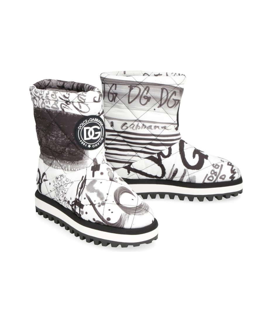 【送料&関税込】Dolce & Gabbana Printed Nylon Boots Dolce & Gabbana Printed Nylon Boots | italist
