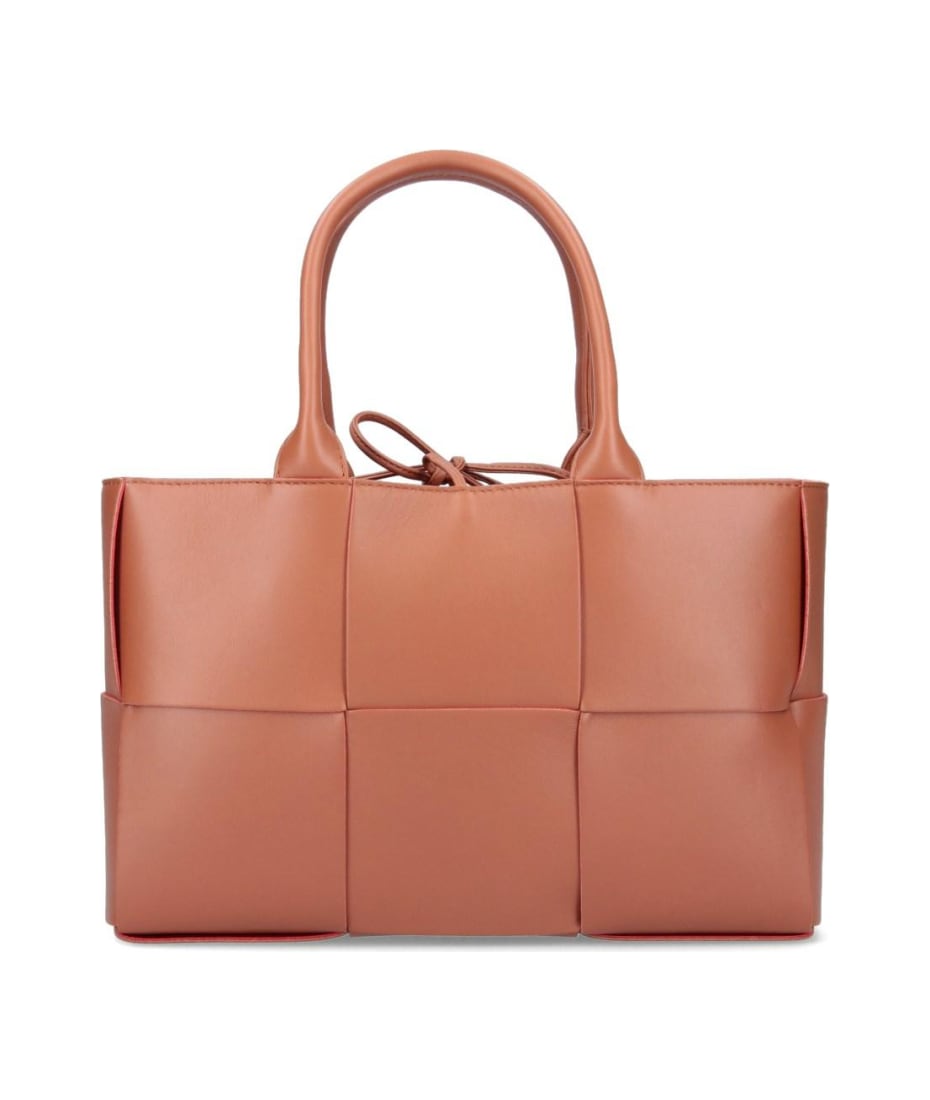 ハンドバッグ Bottega Veneta Arco Medium Tote In Maxi Intre BOTTEGA VENETA 575943 Maxi Intrecciato Arco medium Bag