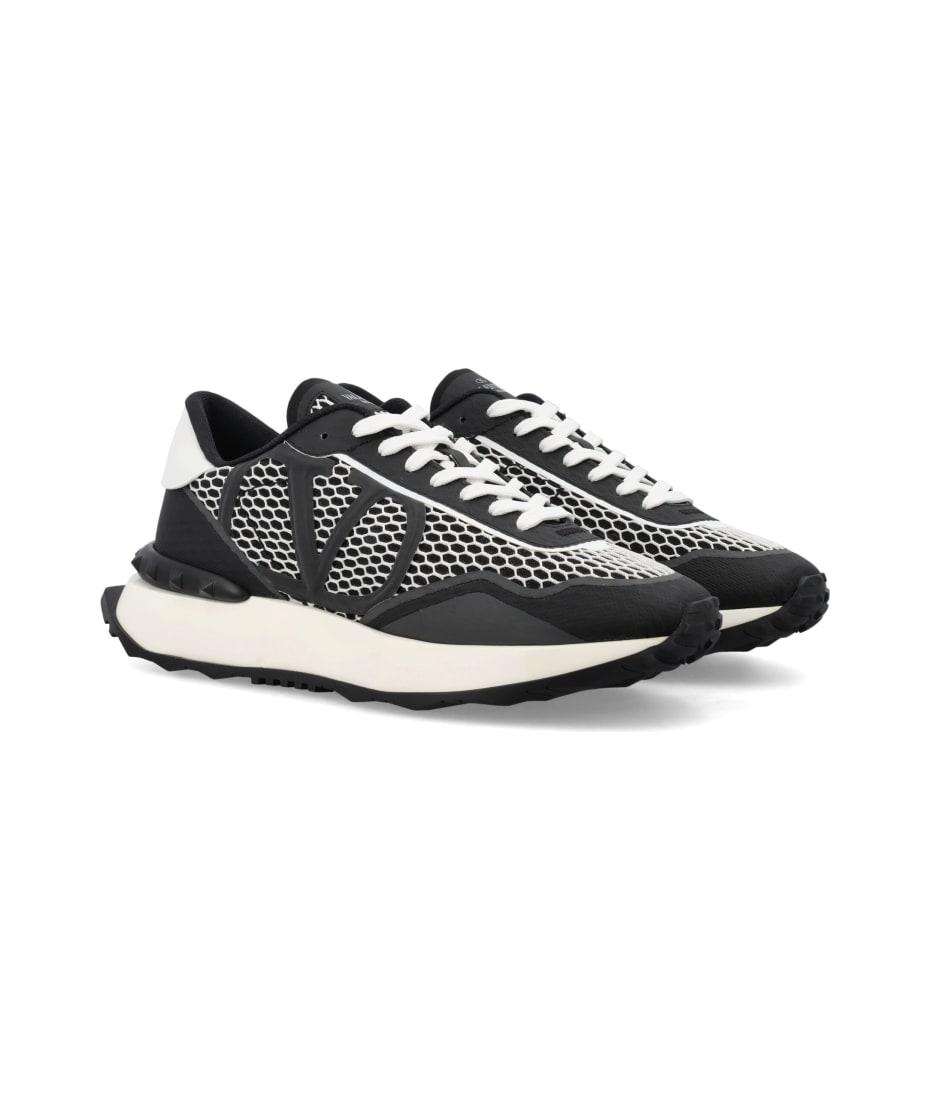 VALENTINO の靴♪ ★ NETRUNNER SNEAKER ★ 多色 Valentino Garavani Blue Netrunner Sneakers Valentino Garavani