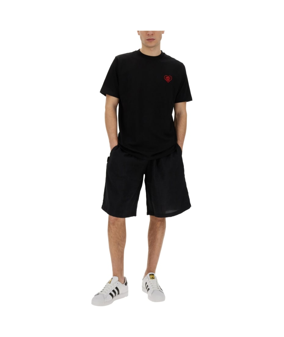 Tシャツ・カットソー FAMILY FIRST T-SHIRT WITH HEART EMBROIDERY (TS2402 BLACK) FAMILY FIRST Heart Embroidery T-Shirt - Green | VAO Concept