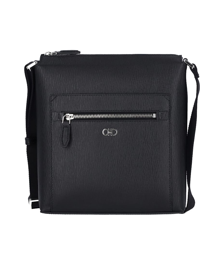 【送料&関税込】Ferragamo gancini Small Crossbody Bag Ferragamo 