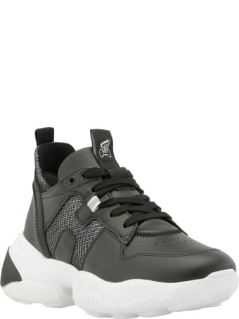 Hogan Sneaker Interaction