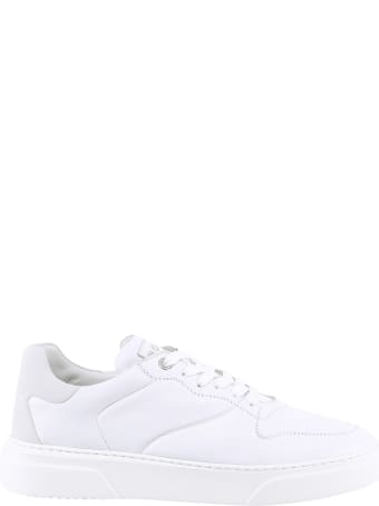 Noova Sneakers