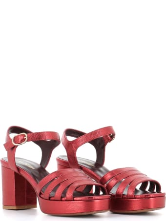 Avril Gau Sandal Eban