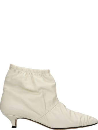 Alchimia Low Heels Ankle Boots In White Leather