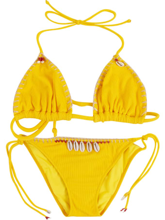 Pin-Up Stars Bikini Girl With Shells