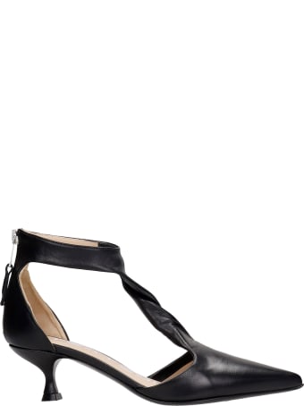 Strategia Pumps In Black Leather