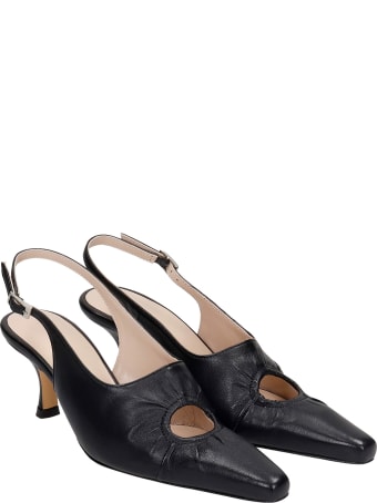 Kalda Peki Pumps In Black Leather