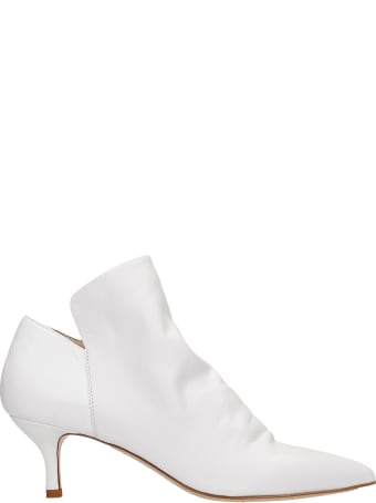Strategia High Heels Ankle Boots In White Leather